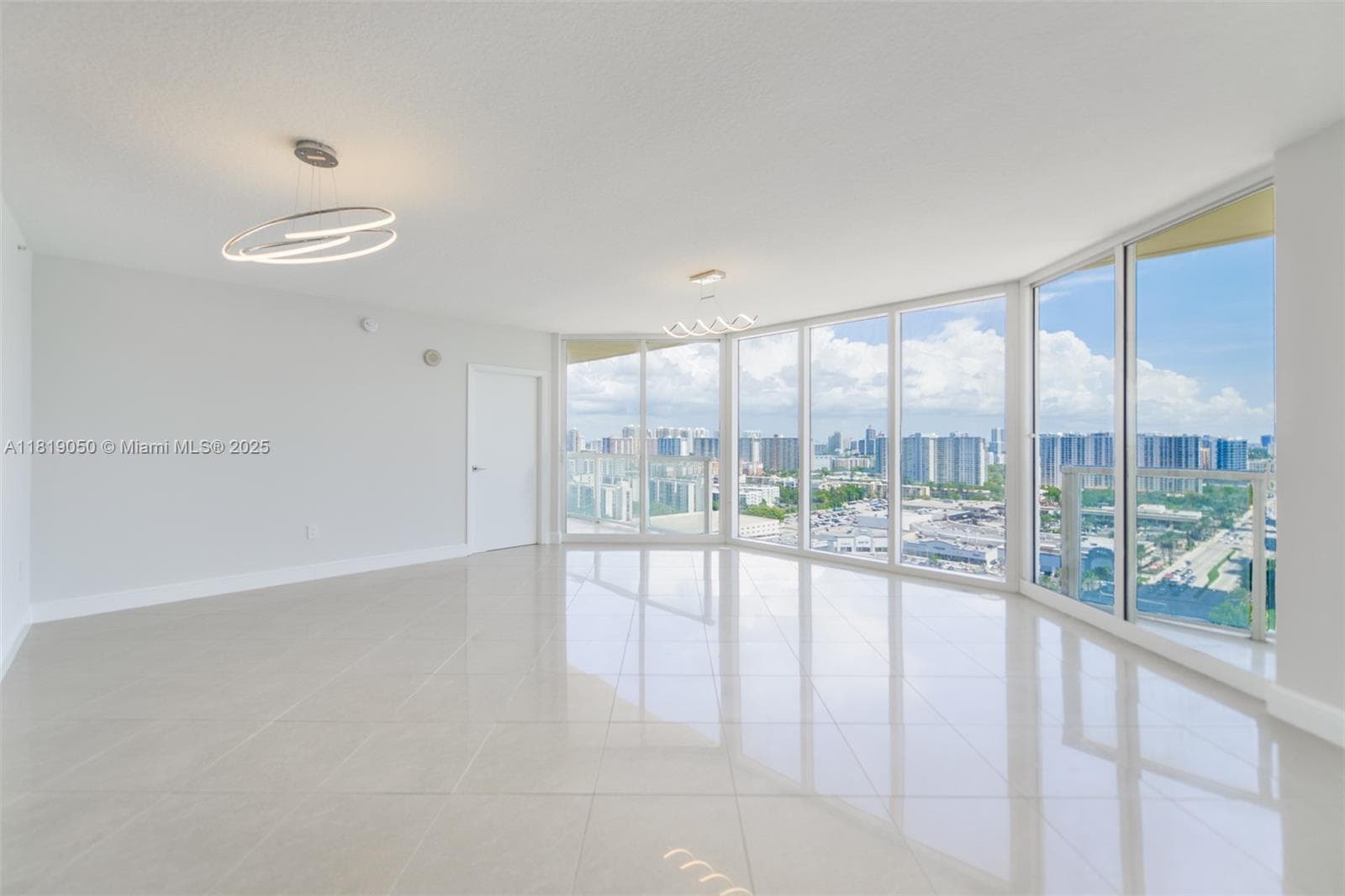 16699 Collins Ave # 2107, Sunny Isles Beach FL 33160 photo 2
