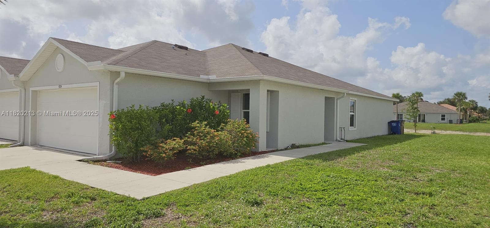 9124 Aegean Cir, Lehigh Acres FL 33936 photo 3