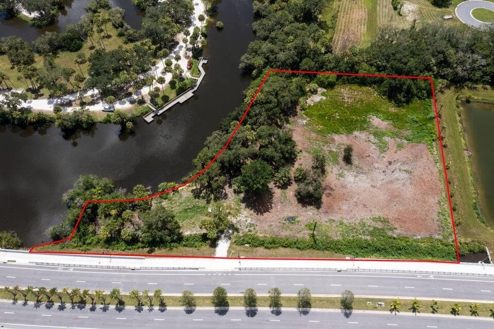 2083 W Midway Road, Fort Pierce FL 34981 photo 2
