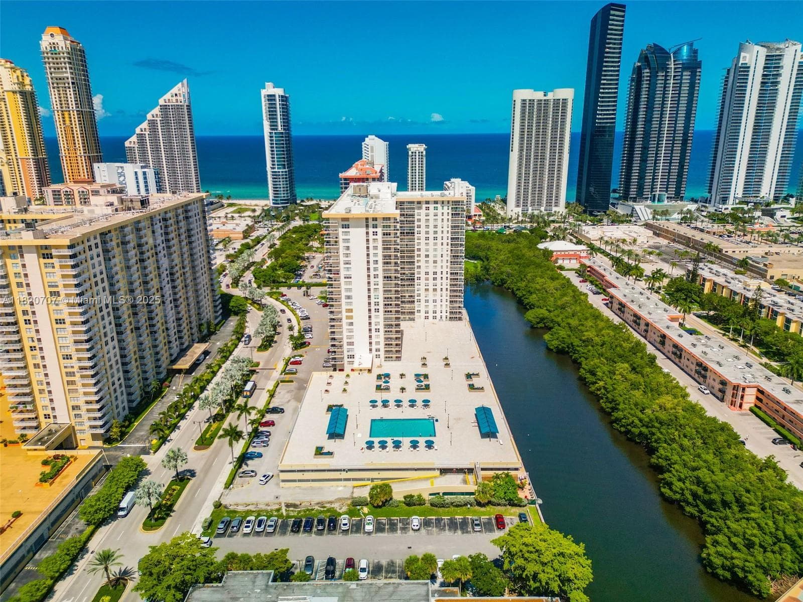 230 174th St # 1119, Sunny Isles Beach FL 33160 photo 2