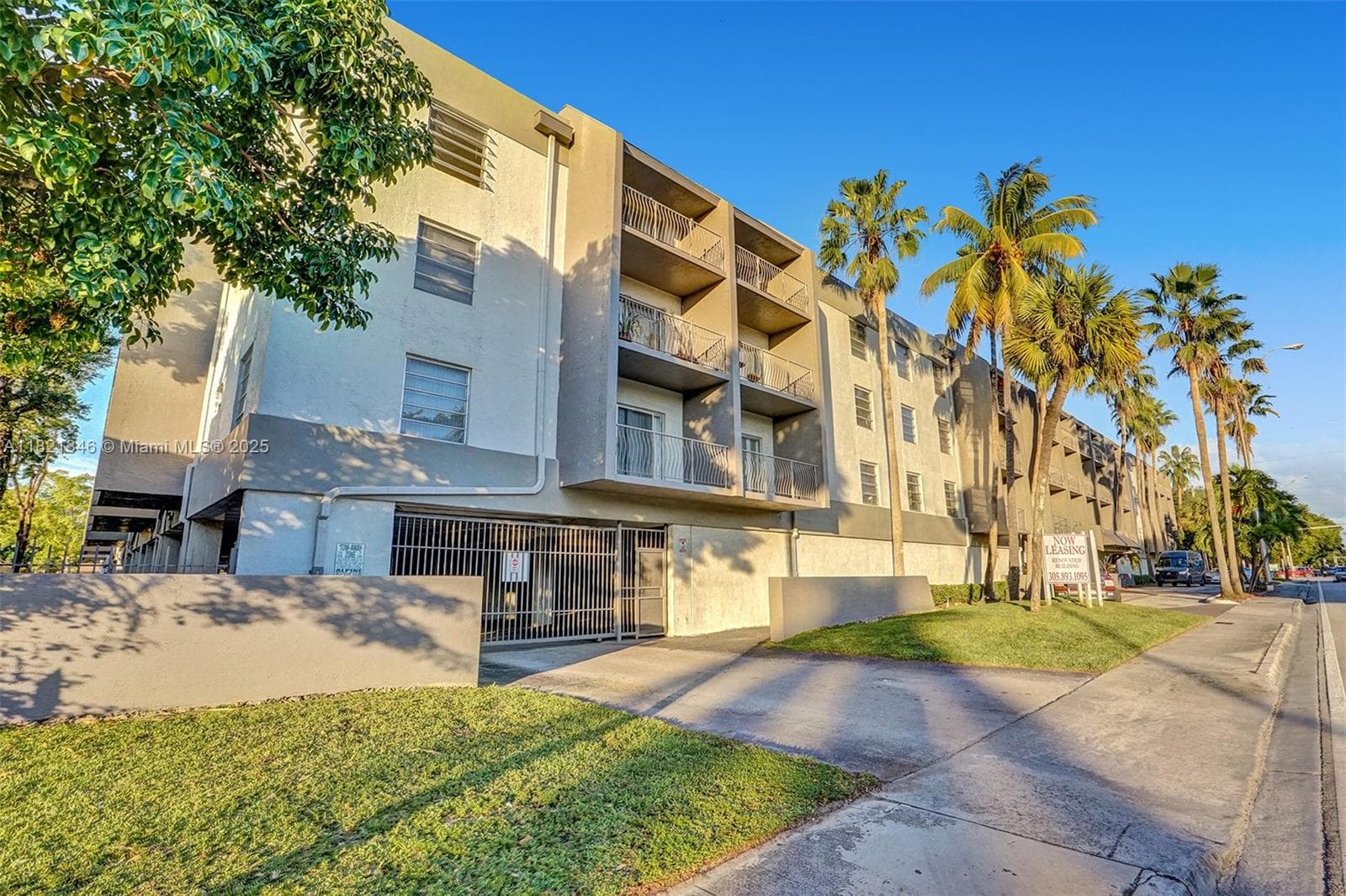1595 NE 135th St # 431, North Miami, FL 33161 photo 2