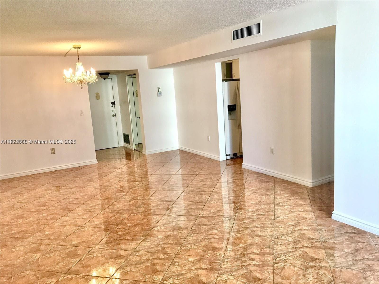 1833 S Ocean Dr # 305, Hallandale Beach FL 33009 photo 4