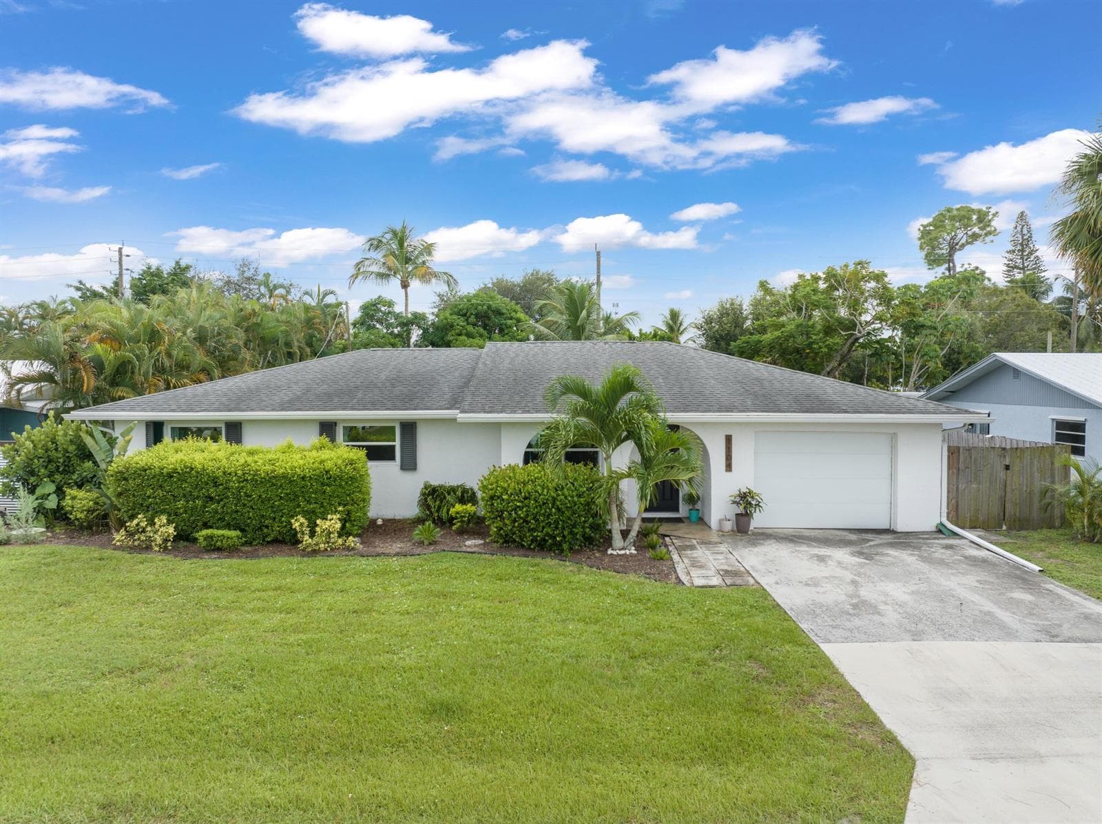 1104 NW 12th Terrace, Stuart FL 34994 photo 4
