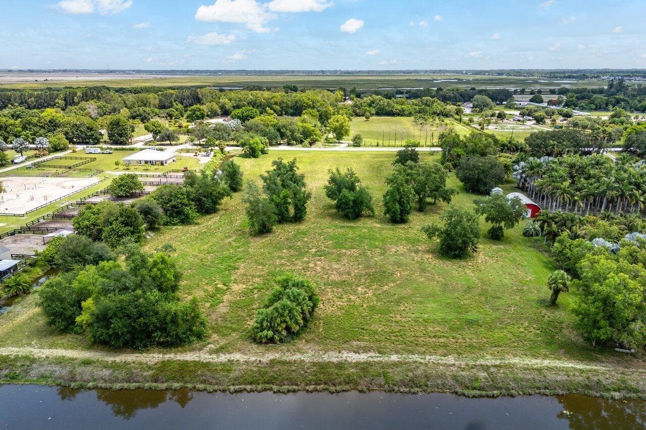 16526 Hollow Tree Lane, Wellington FL 33470 photo 5