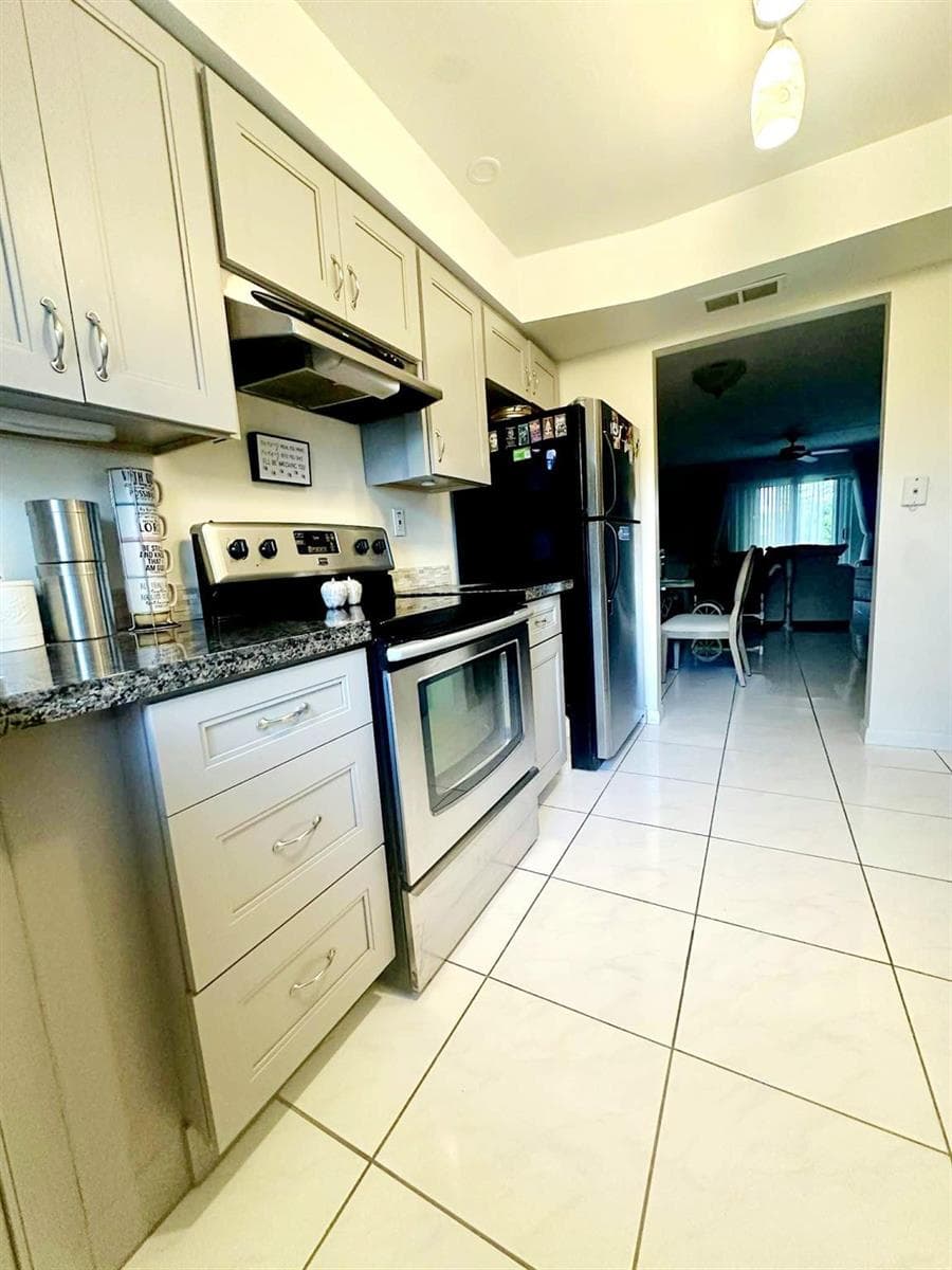 3475 Broken Woods Drive # 101, Coral Springs FL 33065 photo 4