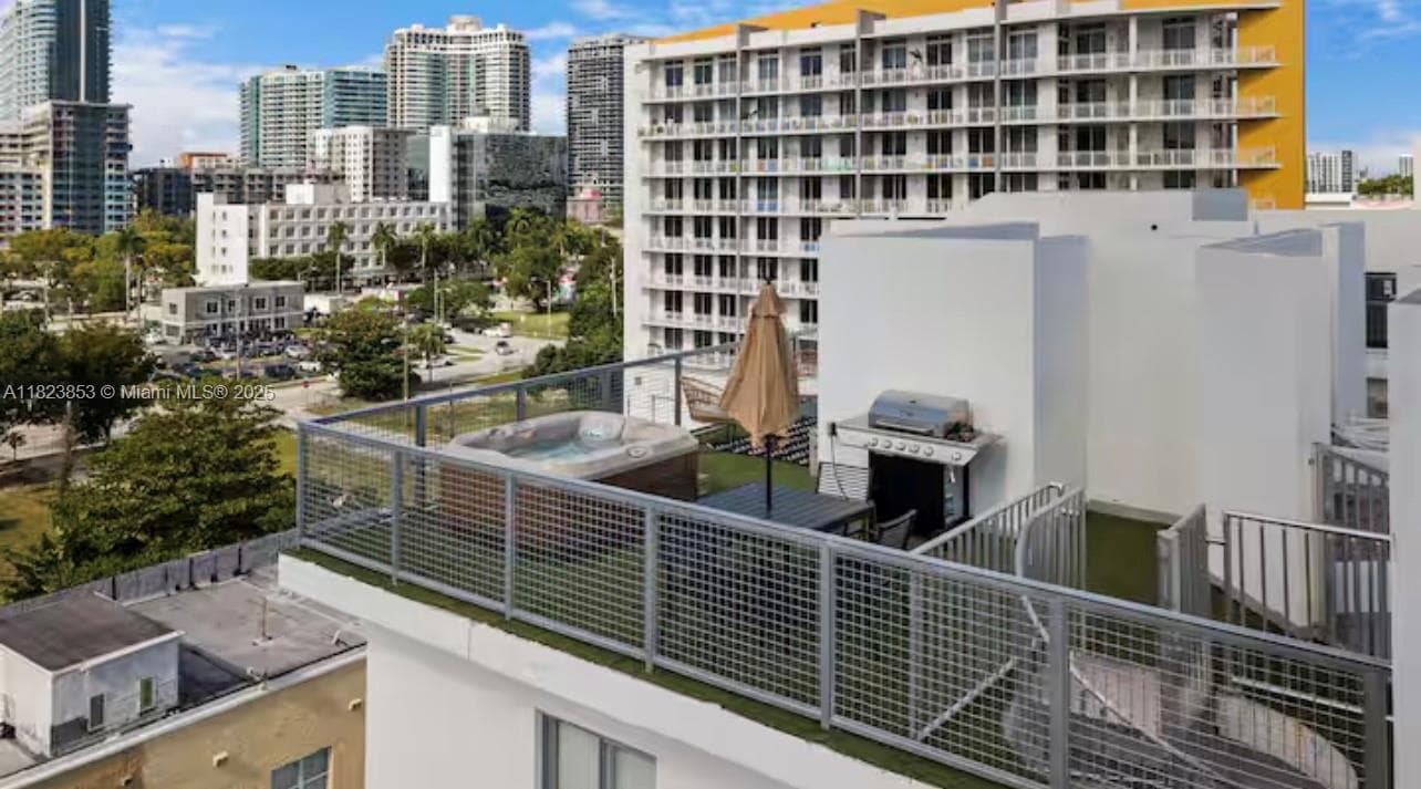 481 NE 29th St # 706, Miami FL 33137 photo 3