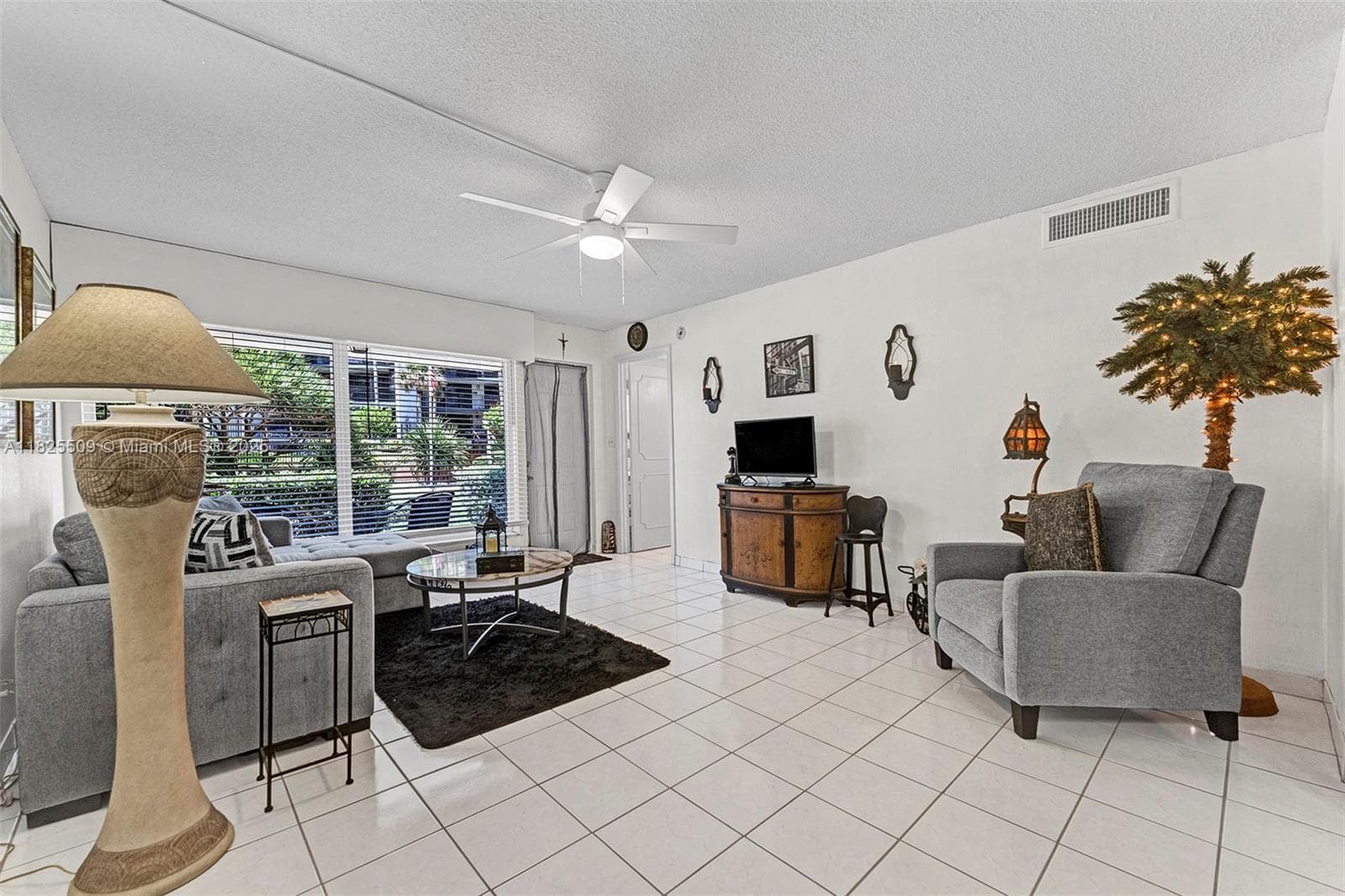 1169 Hillsboro Mile # 111, Hillsboro Beach FL 33062 photo 4