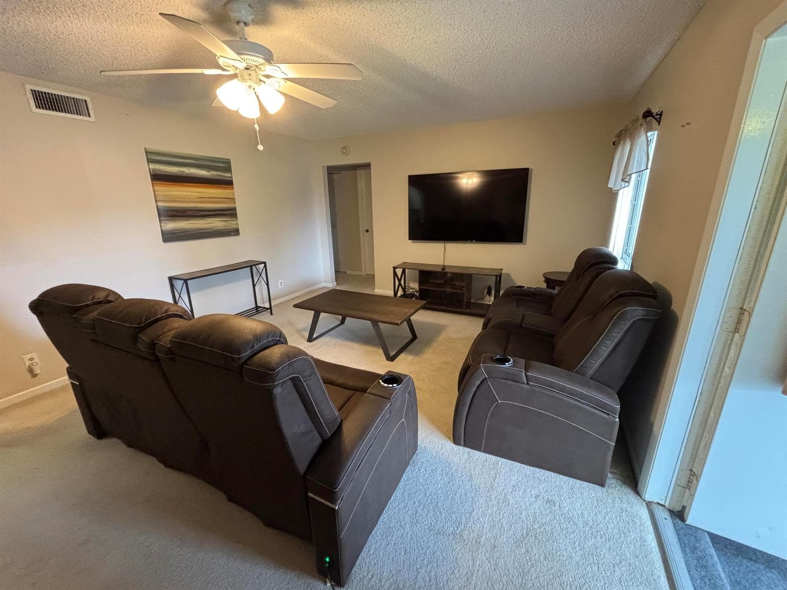 335 Knotty Pine Circle # D2, FL 33463 photo 2
