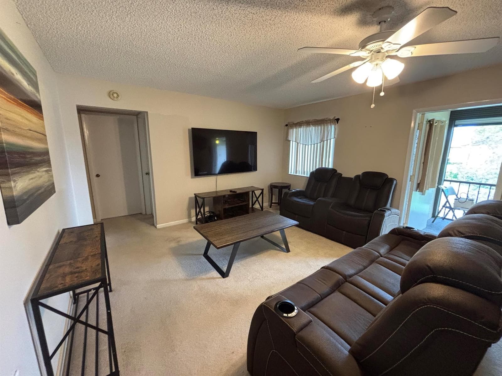 335 Knotty Pine Circle # D2, FL 33463 photo 3