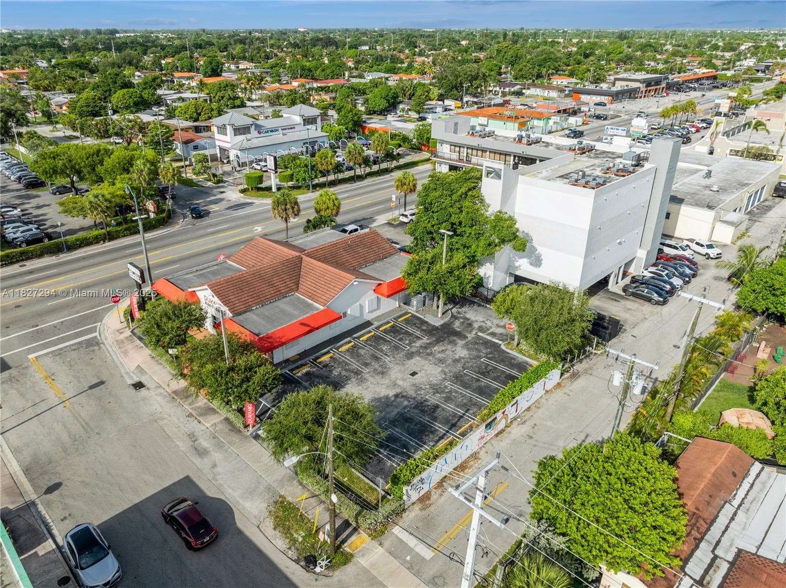 7101 SW 8th St, Miami FL 33144 photo 2