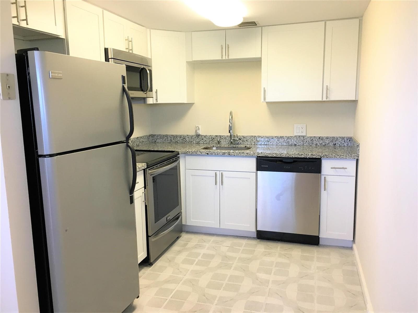551 SW 135th Avenue # 405b, Pembroke Pines FL 33027 photo 2