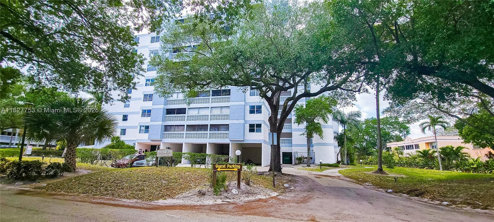 3301 Spanish Moss Ter # 609, Lauderhill FL 33319