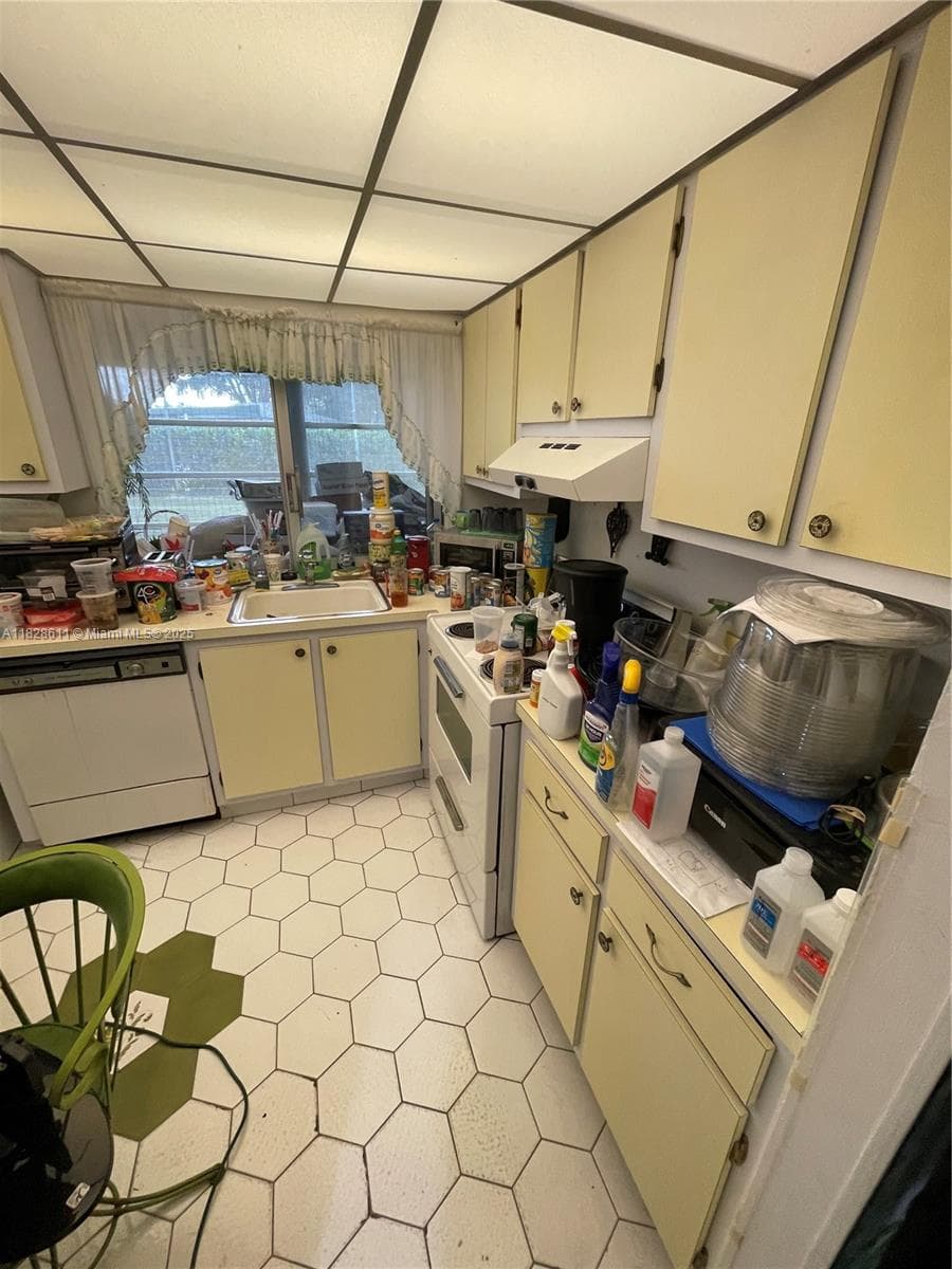 9070 Lime Bay Blvd # 115, Tamarac, FL 33321 photo 5