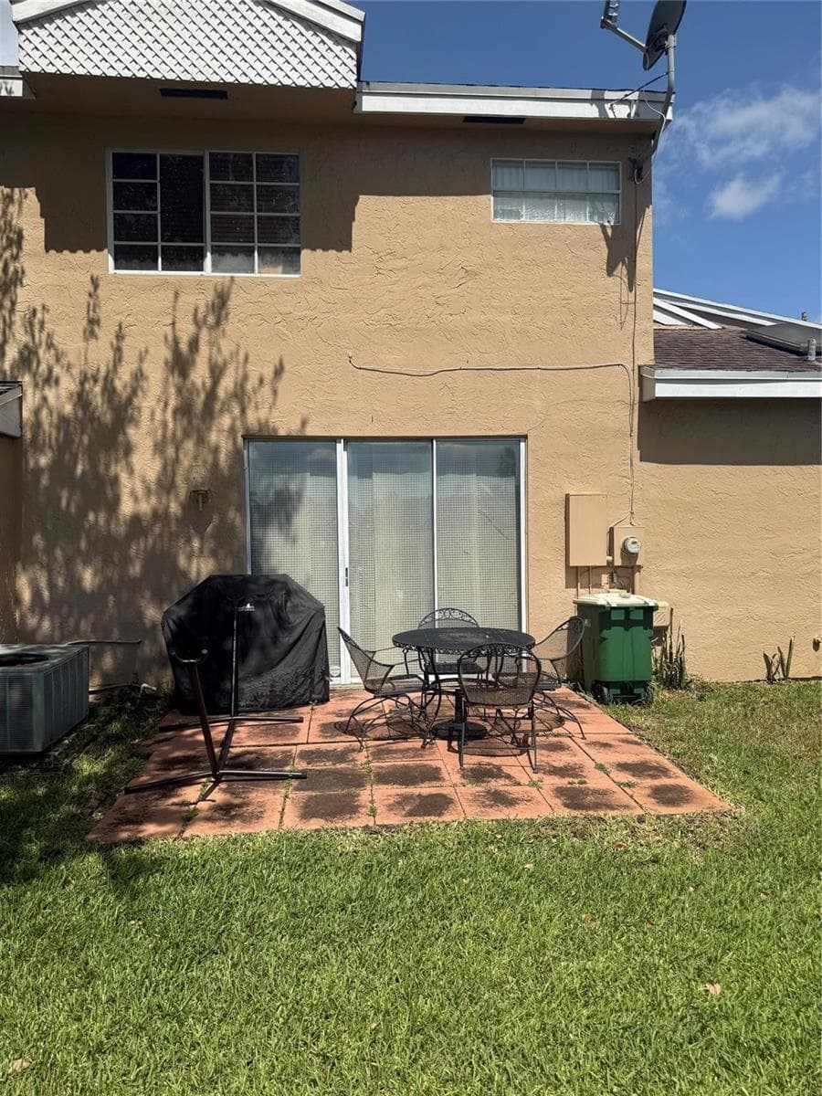 7081 Woodmont Way, Tamarac FL 33321 photo 3