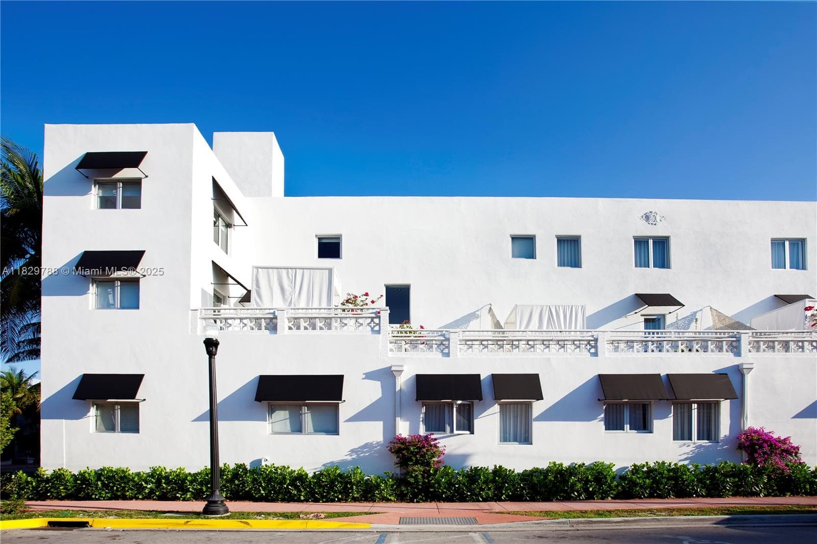 205 Collins Ave, Miami Beach FL 33139 photo 3