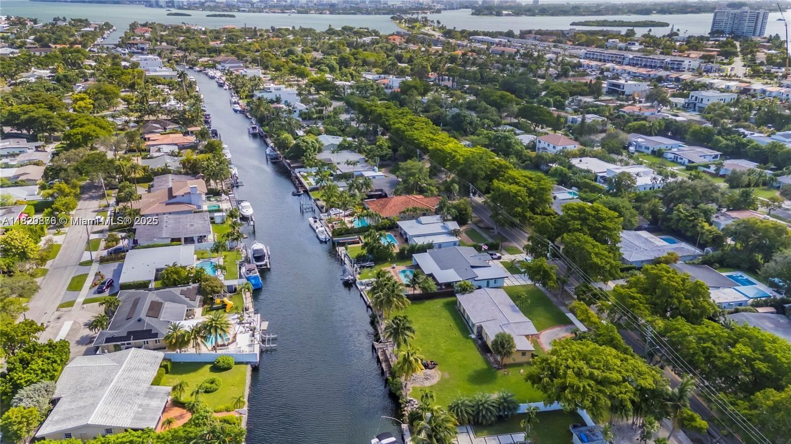 1865 Keystone Blvd, North Miami FL 33181 photo 2