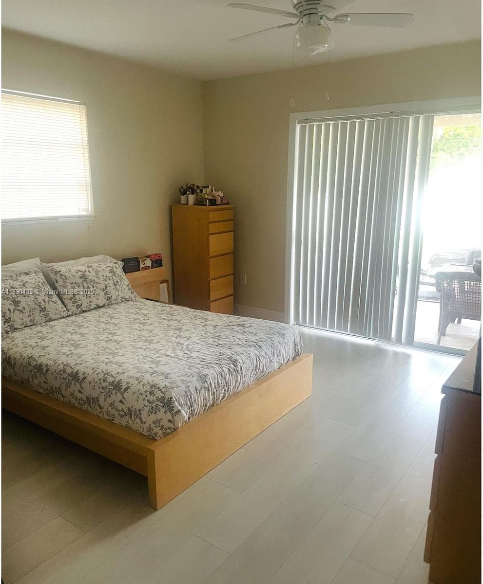 6790 SW 10th Ct, Pembroke Pines FL 33023 photo 3