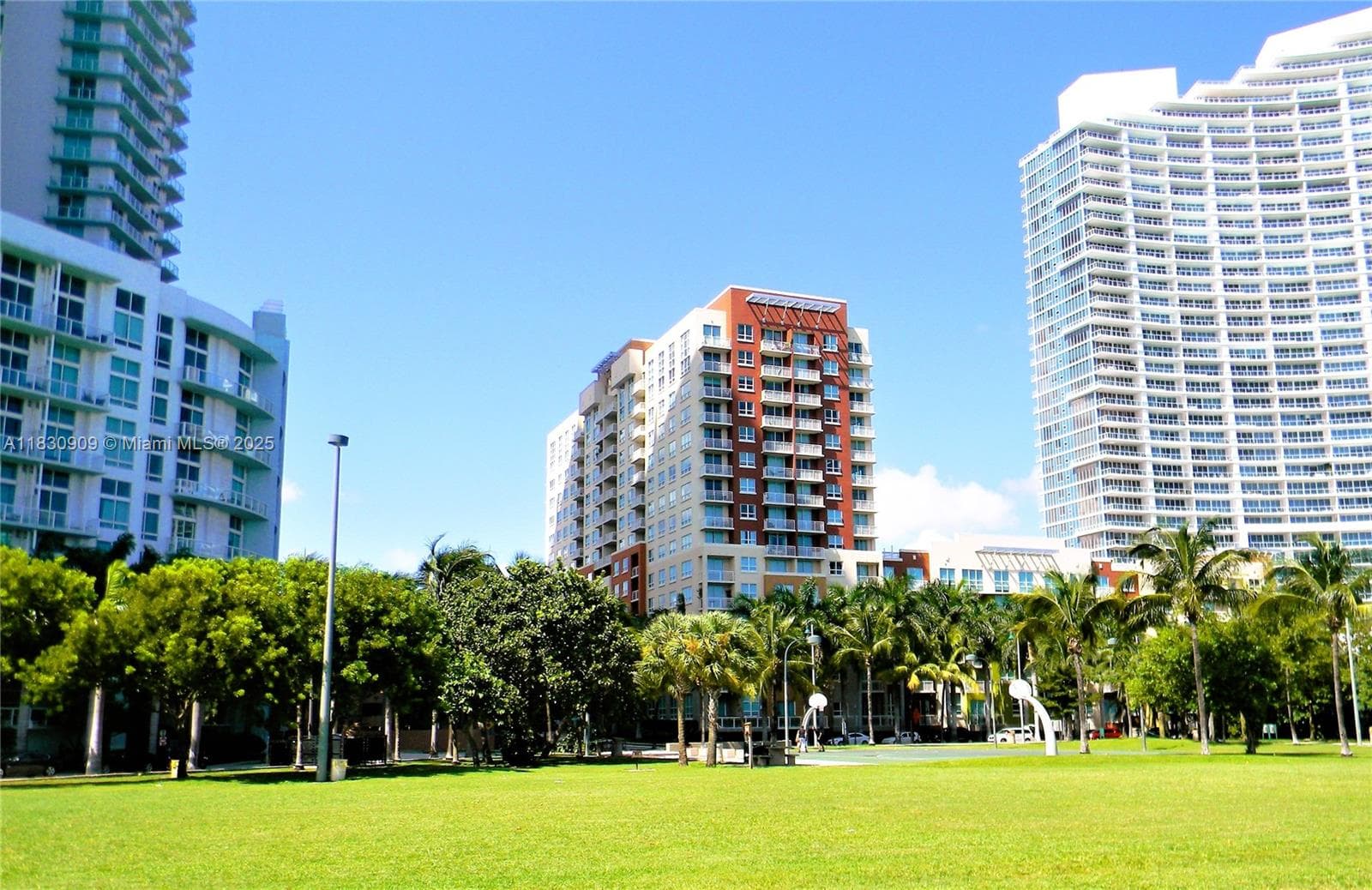 2000 N Bayshore Dr # 509, Miami FL 33137 photo 2