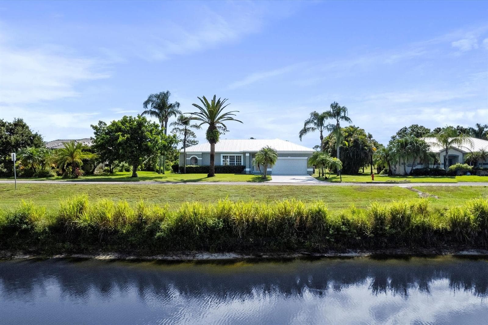 2781 SE Bluem Way, Port St. Lucie FL 34952 photo 3
