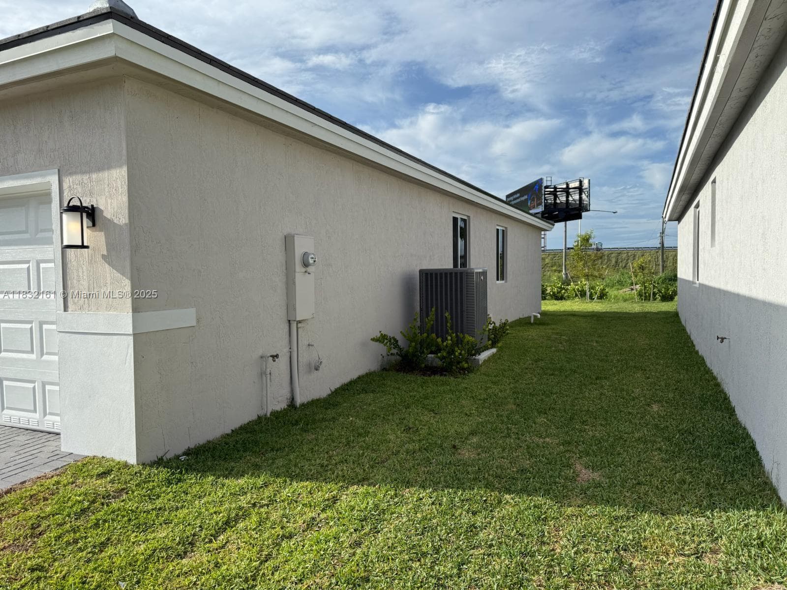 1828 NE 1st St, Homestead FL 33033 photo 2