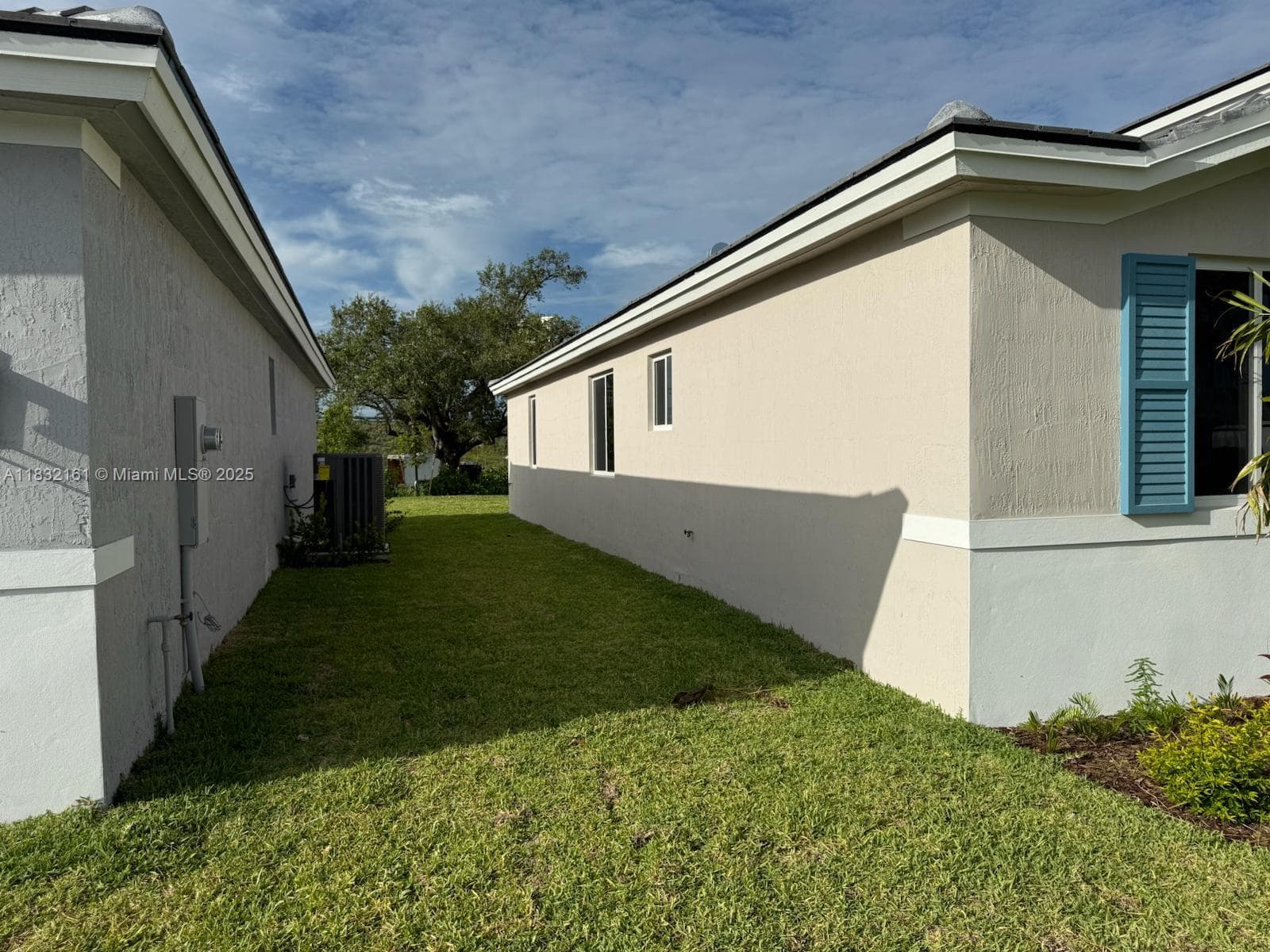 1828 NE 1st St, Homestead FL 33033 photo 3
