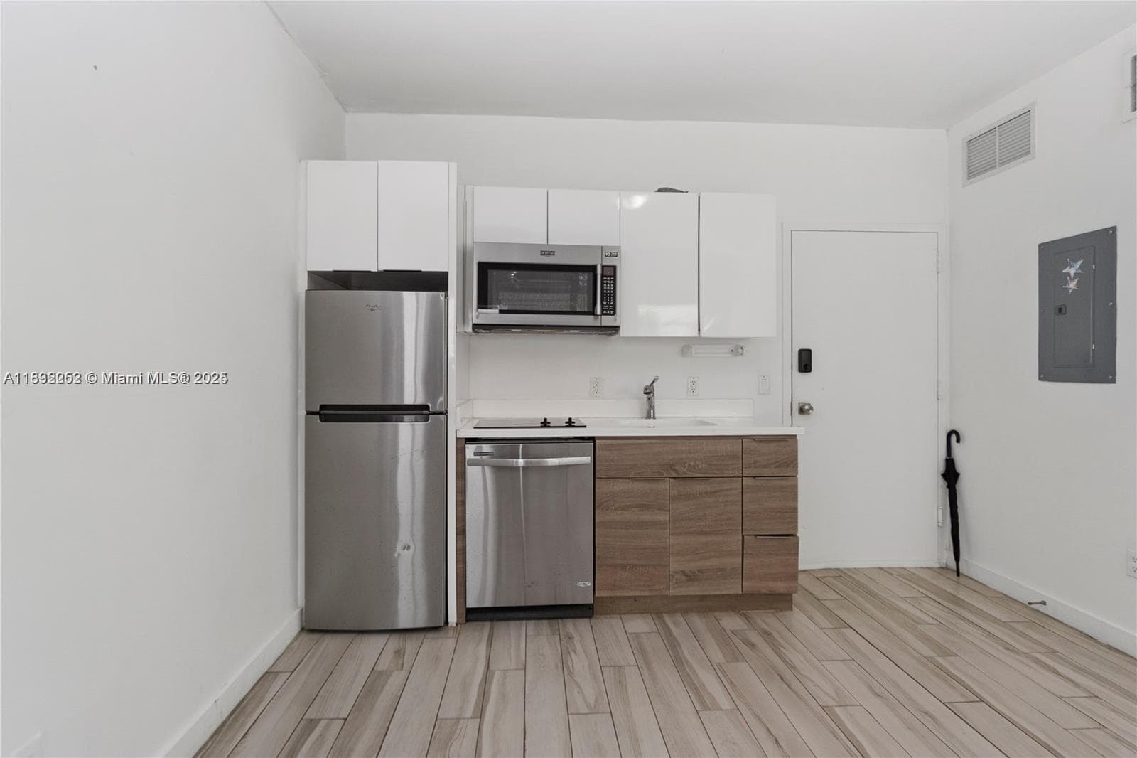 1560 Meridian Ave # 108, Miami Beach FL 33139 photo 5