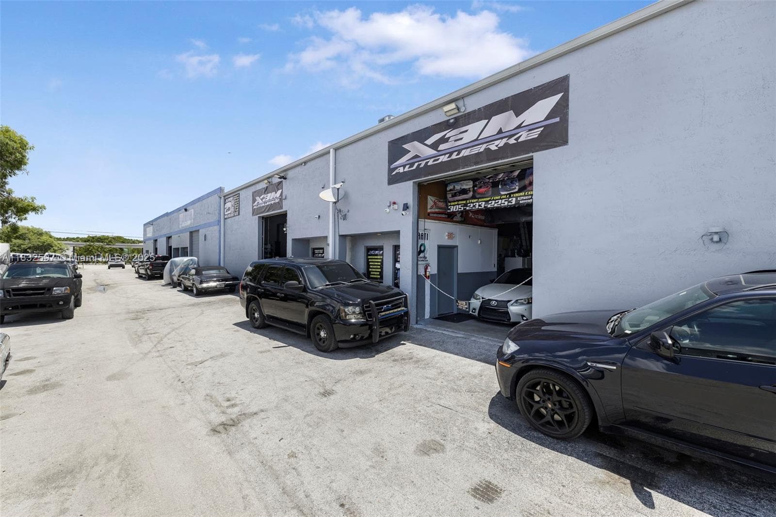 Mechanic Shop For Sale Near Tamiami Airport, Kendall FL 33186 photo 3