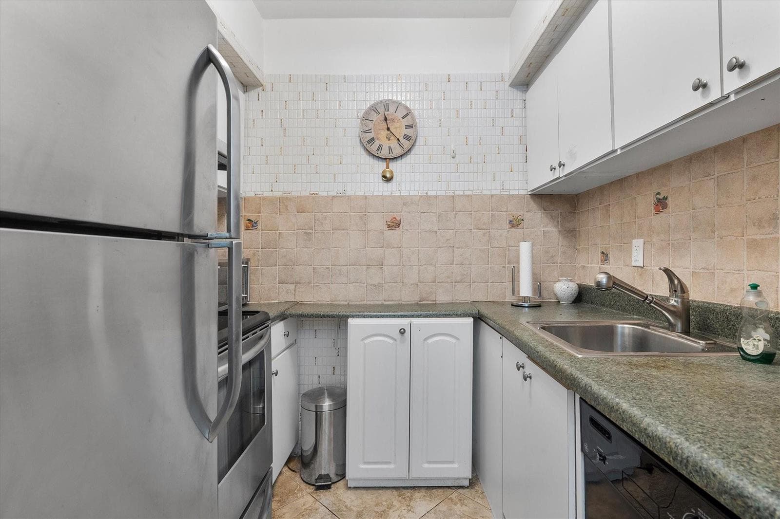 500 Layne Boulevard # 18, Hallandale Beach, FL 33009 photo 4