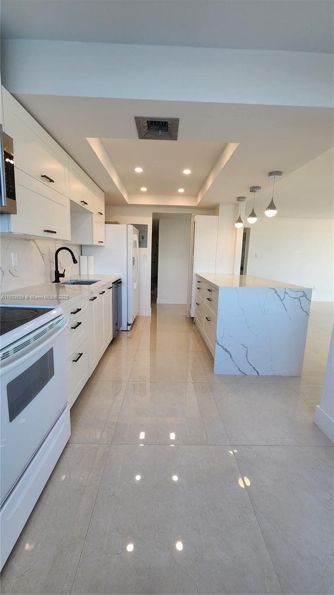 18051 Biscayne Blvd # 1705, Aventura FL 33160 photo 2