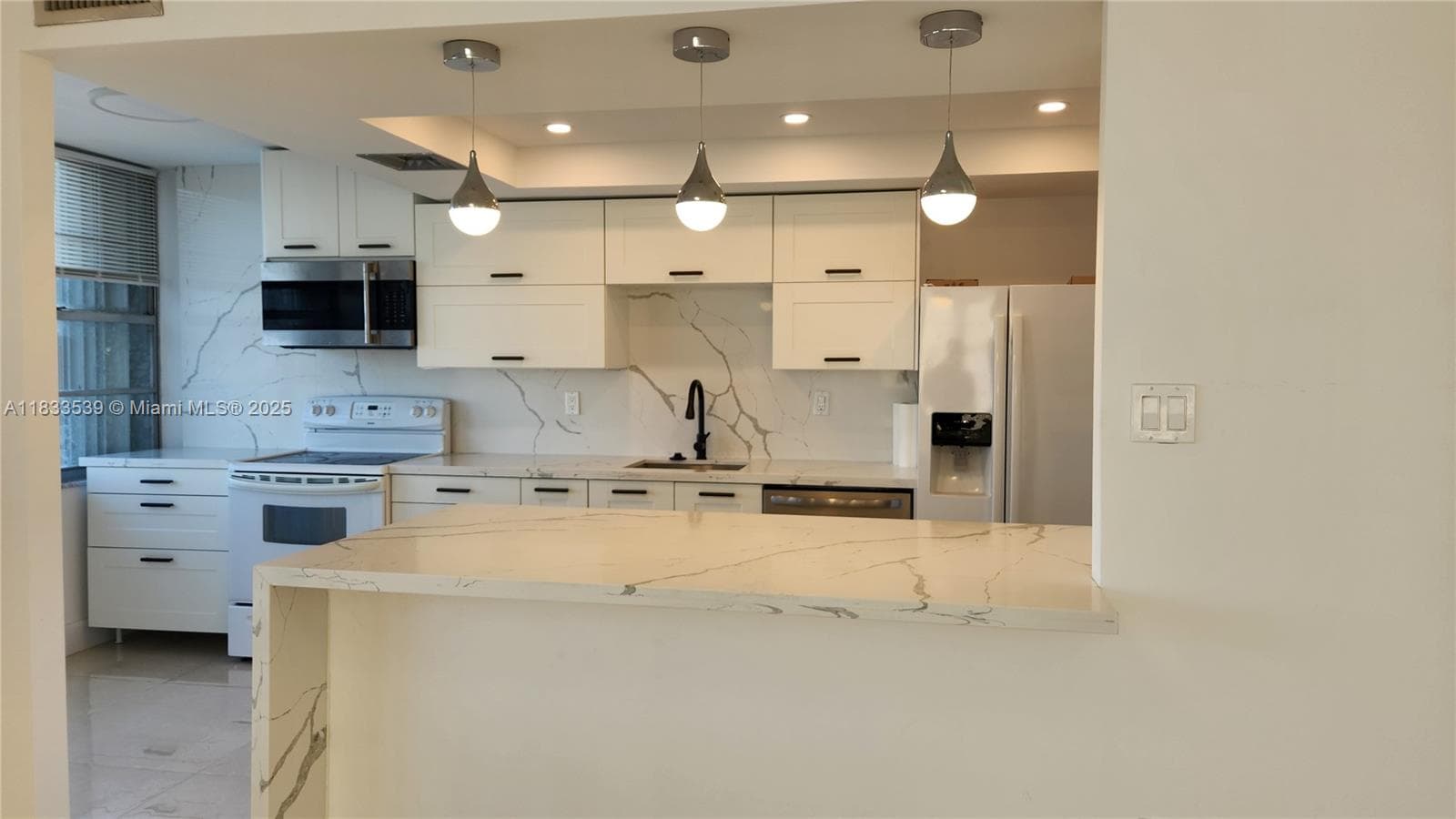 18051 Biscayne Blvd # 1705, Aventura FL 33160 photo 4