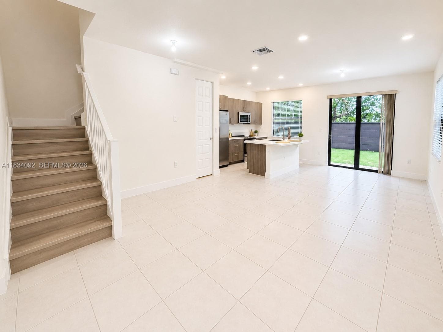 15842 NW 91 Ct # 15842, Miami Lakes FL 33018 photo 5