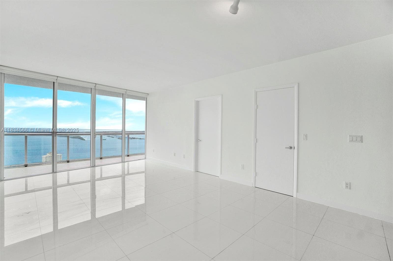 465 Brickell Ave # 4505, Miami FL 33131 photo 3