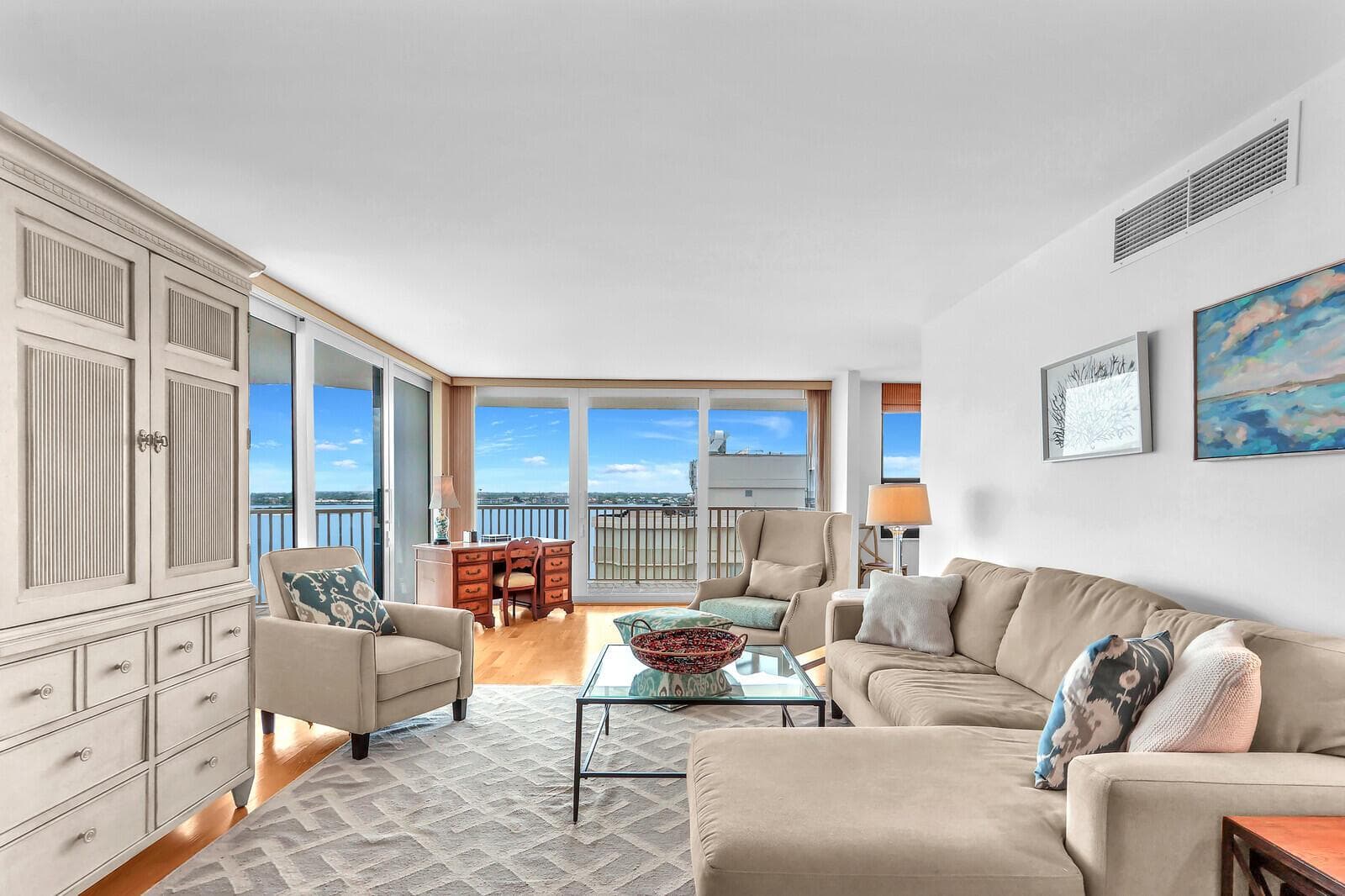 5480 N Ocean Drive, Singer Island FL 33404 photo 3