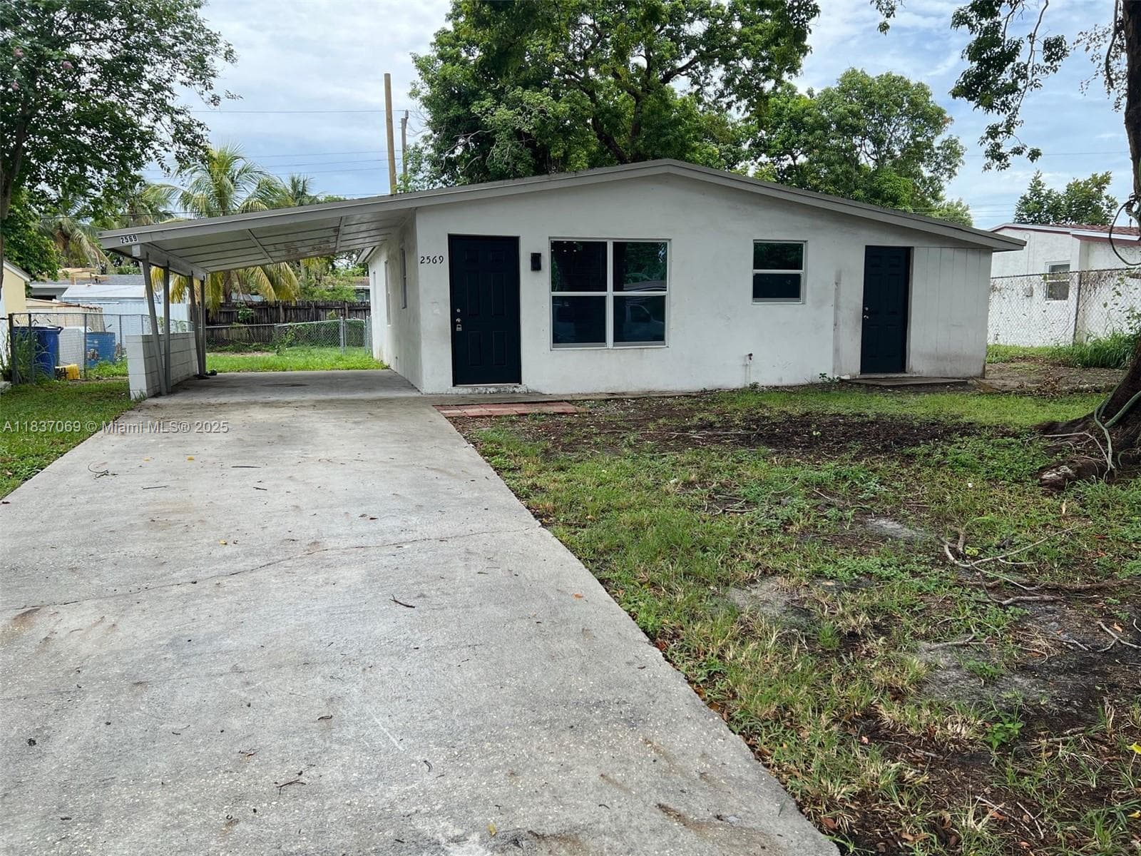 2569 NW 61st Ave, Margate FL 33063