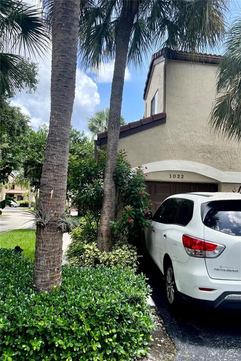 1022 NW 105th Ave # 119, Plantation FL 33322 photo 4