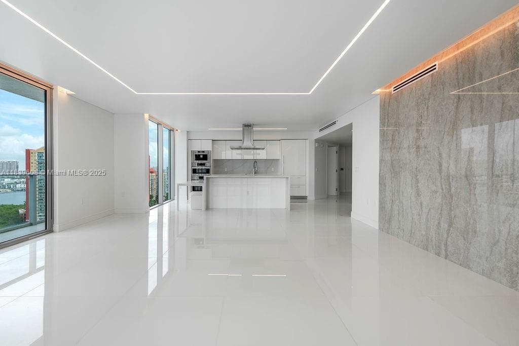 300 Sunny Isles Blvd # 1808, Sunny Isles Beach FL 33160 photo 4