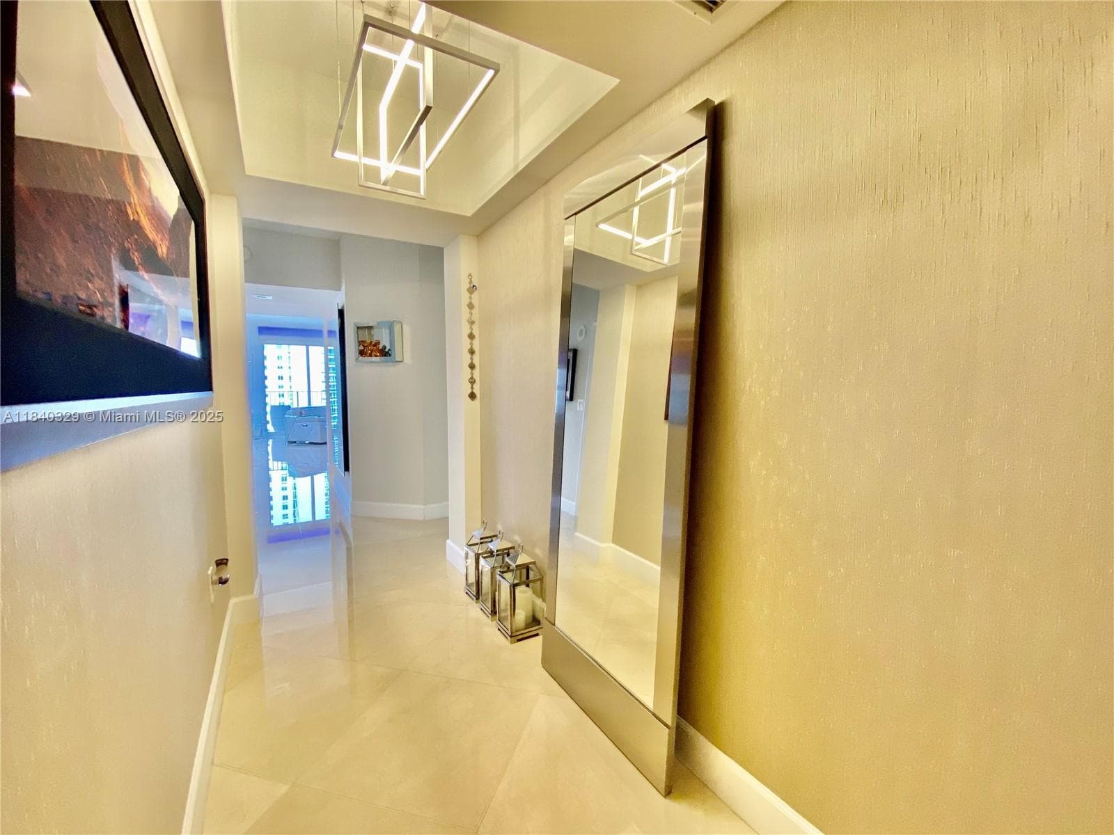 19900 E Country Club Dr # 1220, Aventura FL 33180