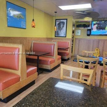 107 SE 10th Street, Deerfield Beach FL 33441 photo 2
