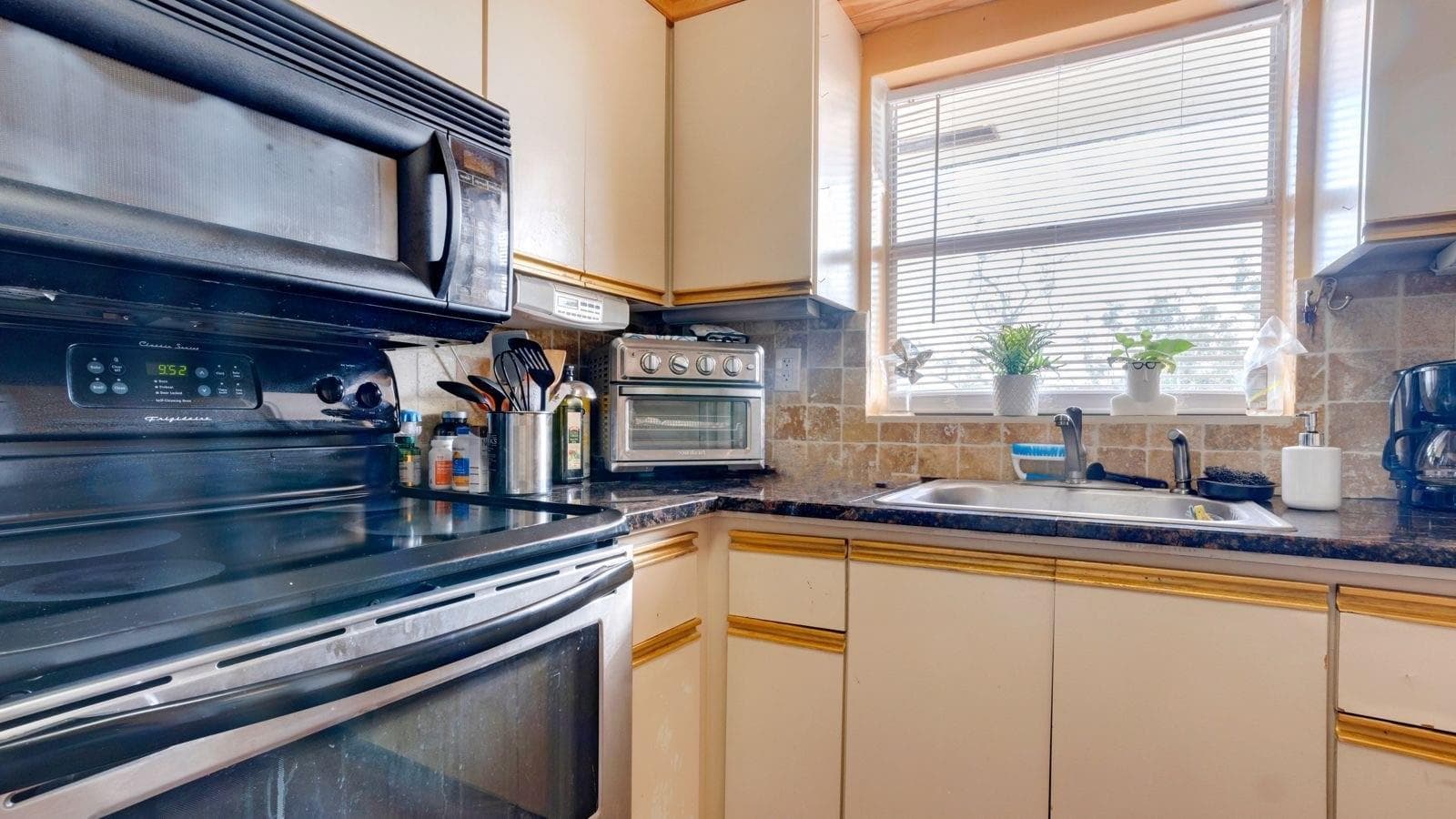 9581 Sunrise Lakes Boulevard # 309, Sunrise FL 33322 photo 4