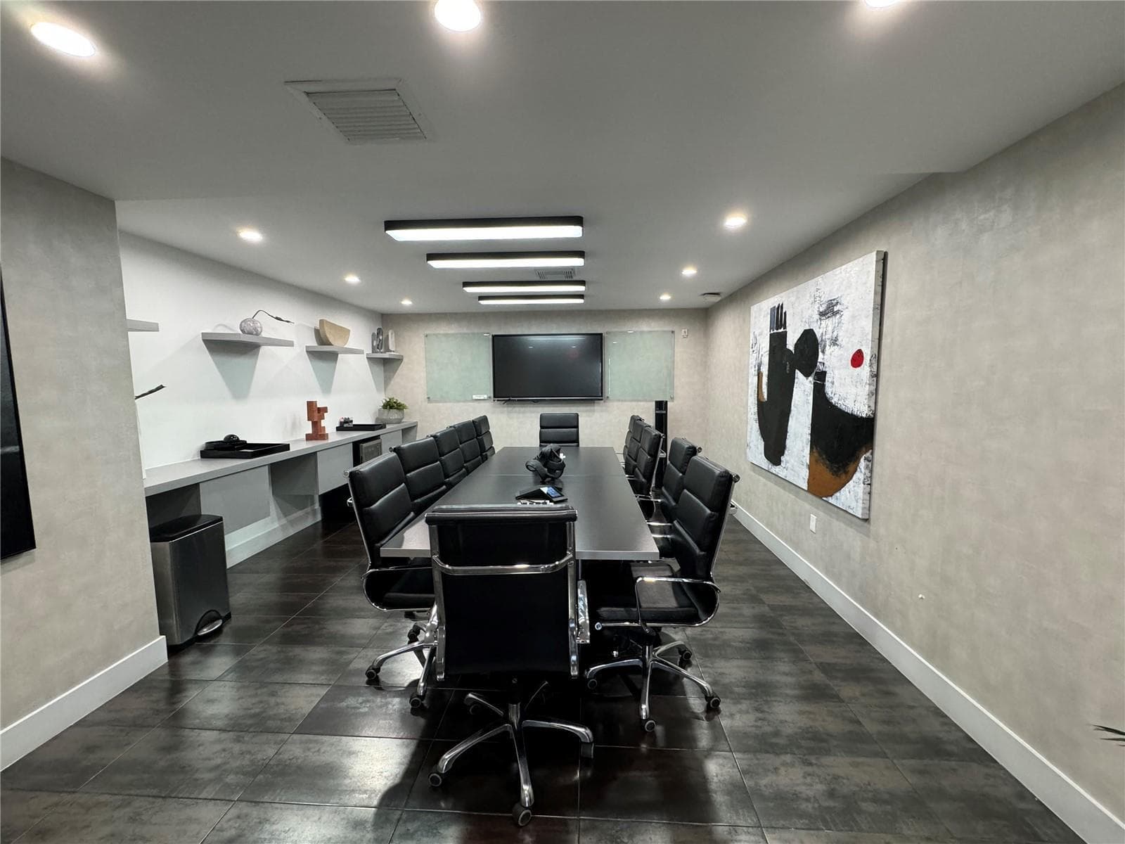 2719 Hollywood Boulevard, Hollywood FL 33020 photo 4
