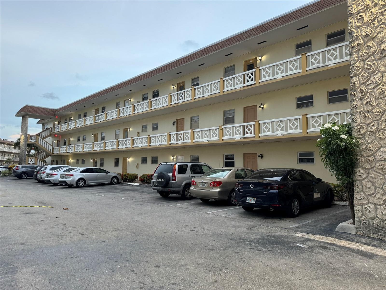 5111 W Oakland Park Boulevard # 307, Lauderdale Lakes FL 33313 photo 4