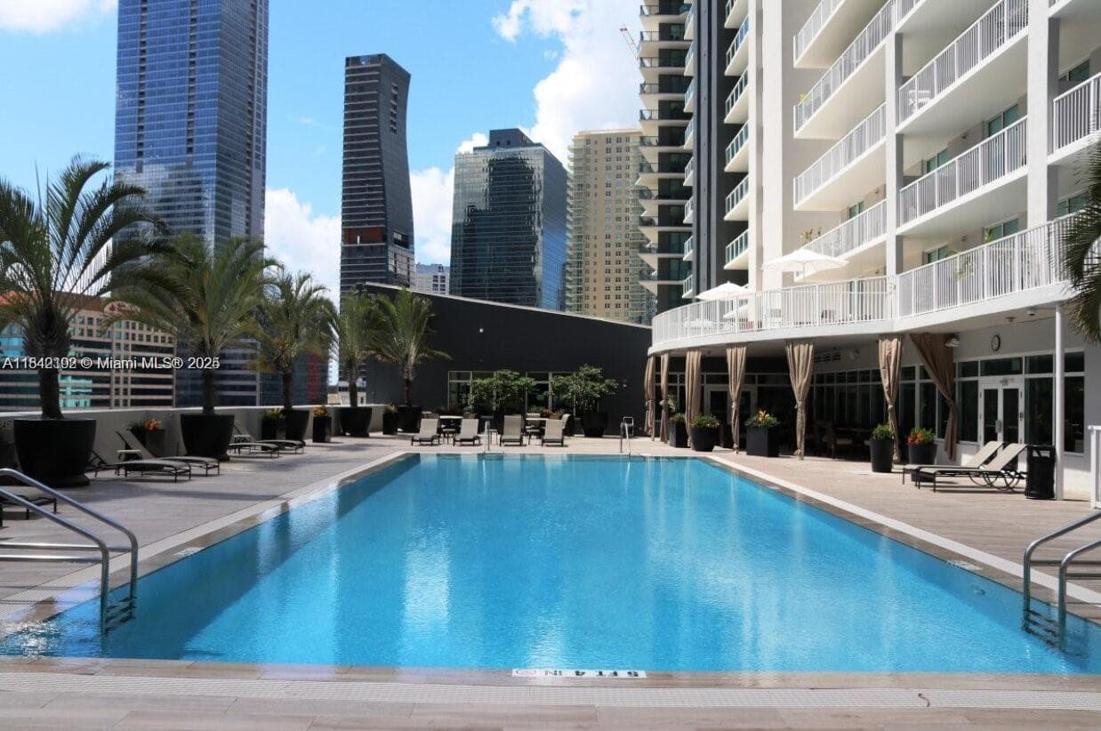 1250 S Miami Ave # 2006, Miami FL 33130 photo 2