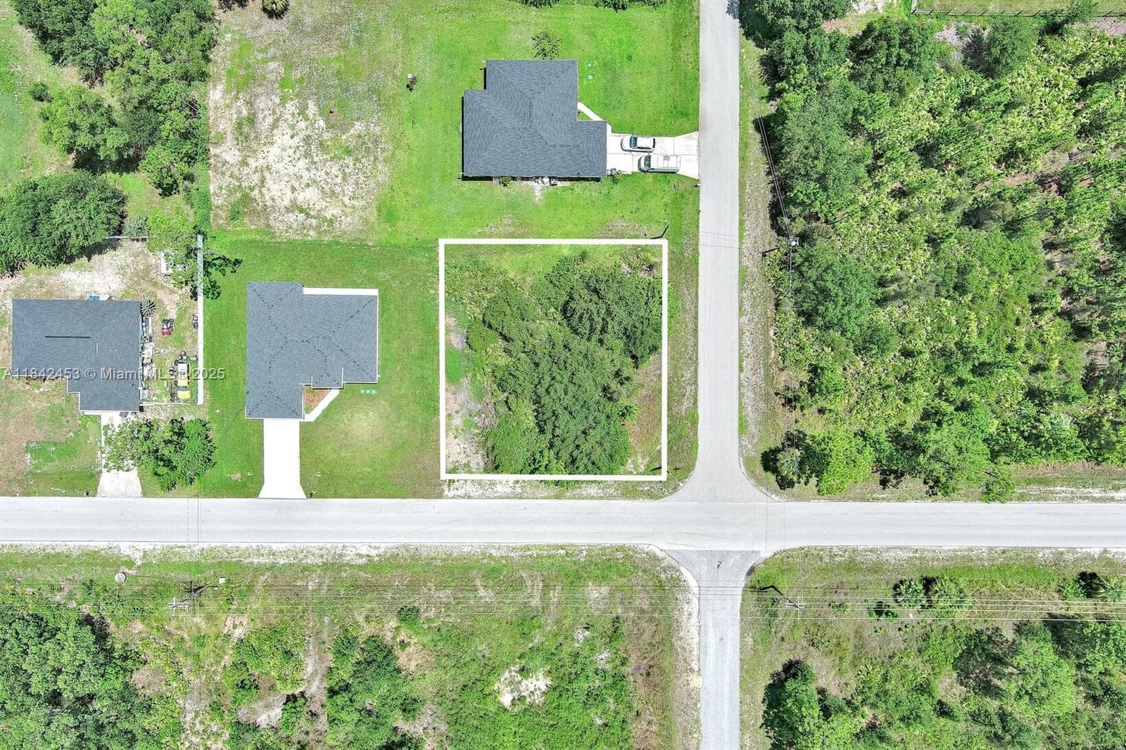 2500 E 10th St, Lehigh Acres FL 33936 photo 2