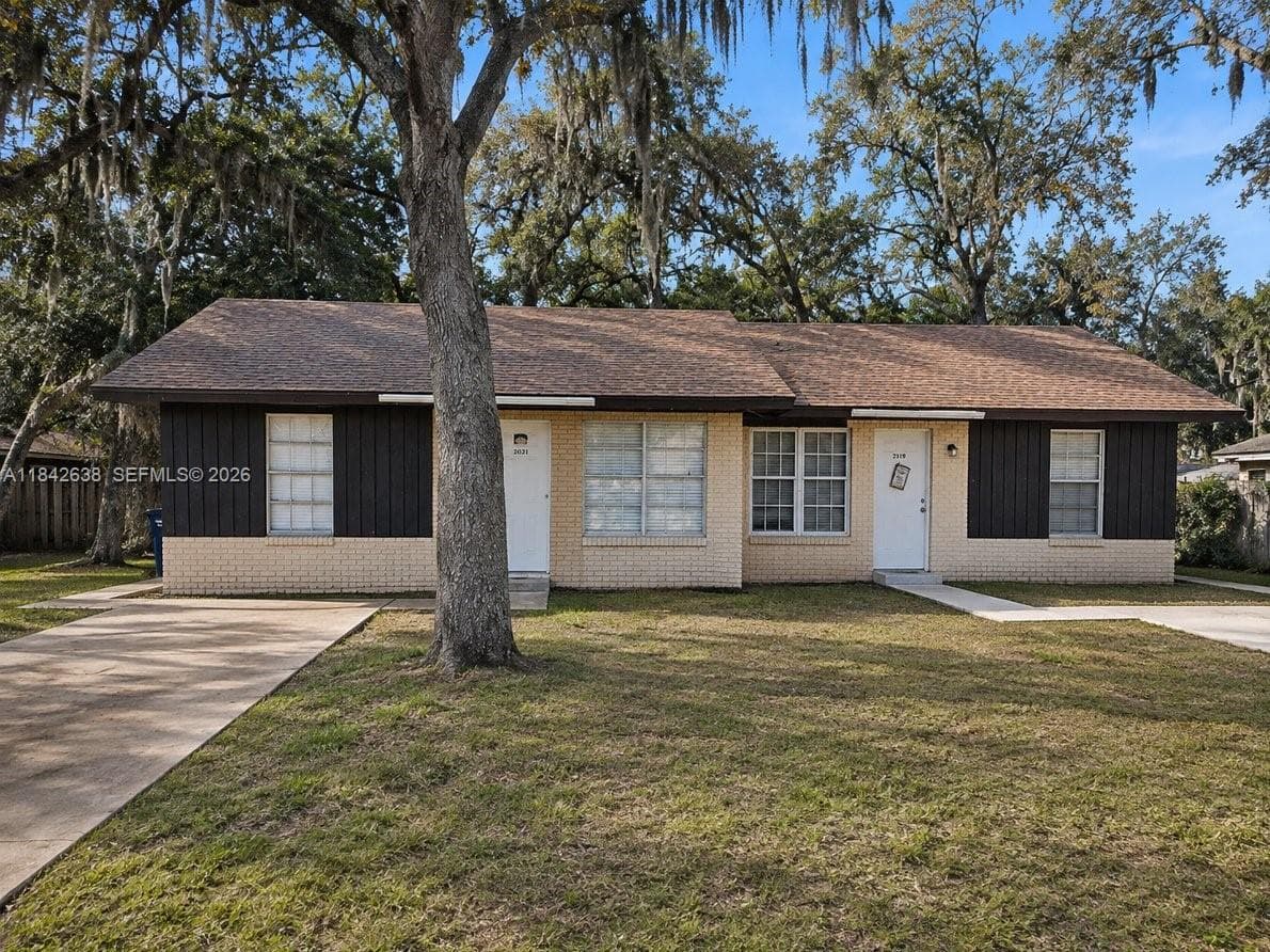 2019 COLMAR AVE, Sebring FL 33870