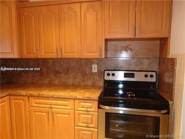 15225 NE 6th Ave # B207, Miami FL 33162 photo 3