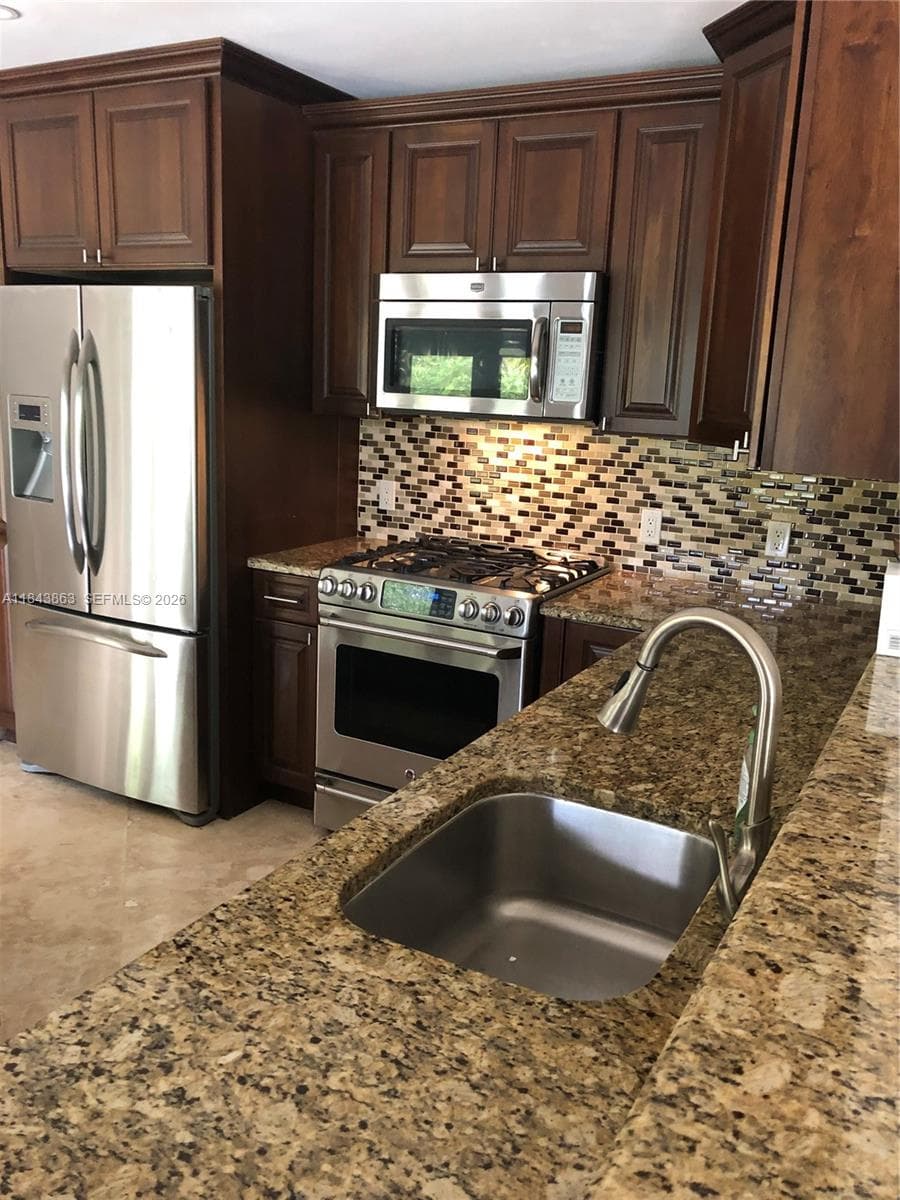 10801 SW 123rd St, Miami FL 33176 photo 4
