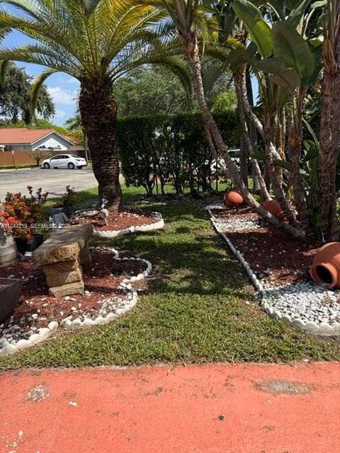 8453 NW 189 Street Rd, Hialeah FL 33015 photo 2