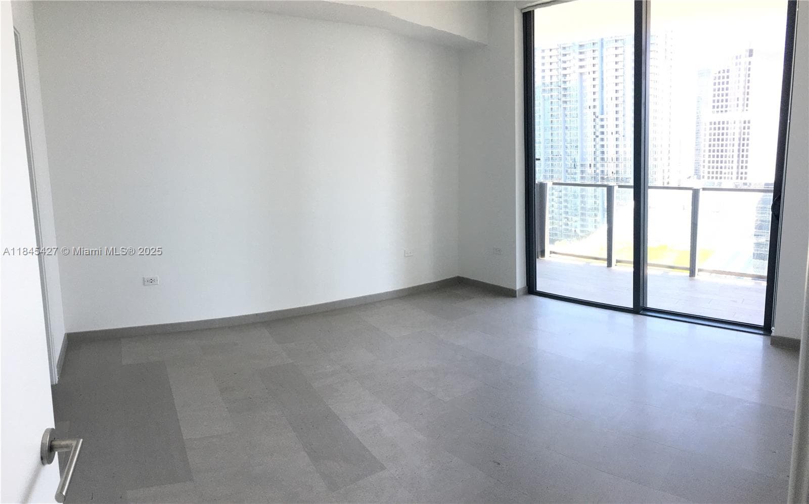 88 SW 7th St # 2305, Miami FL 33130 photo 5