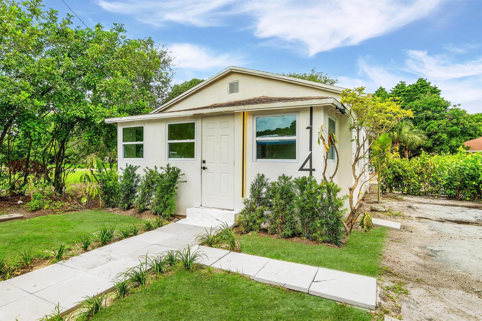 114 NW 10th Avenue, Delray Beach FL 33444 photo 2