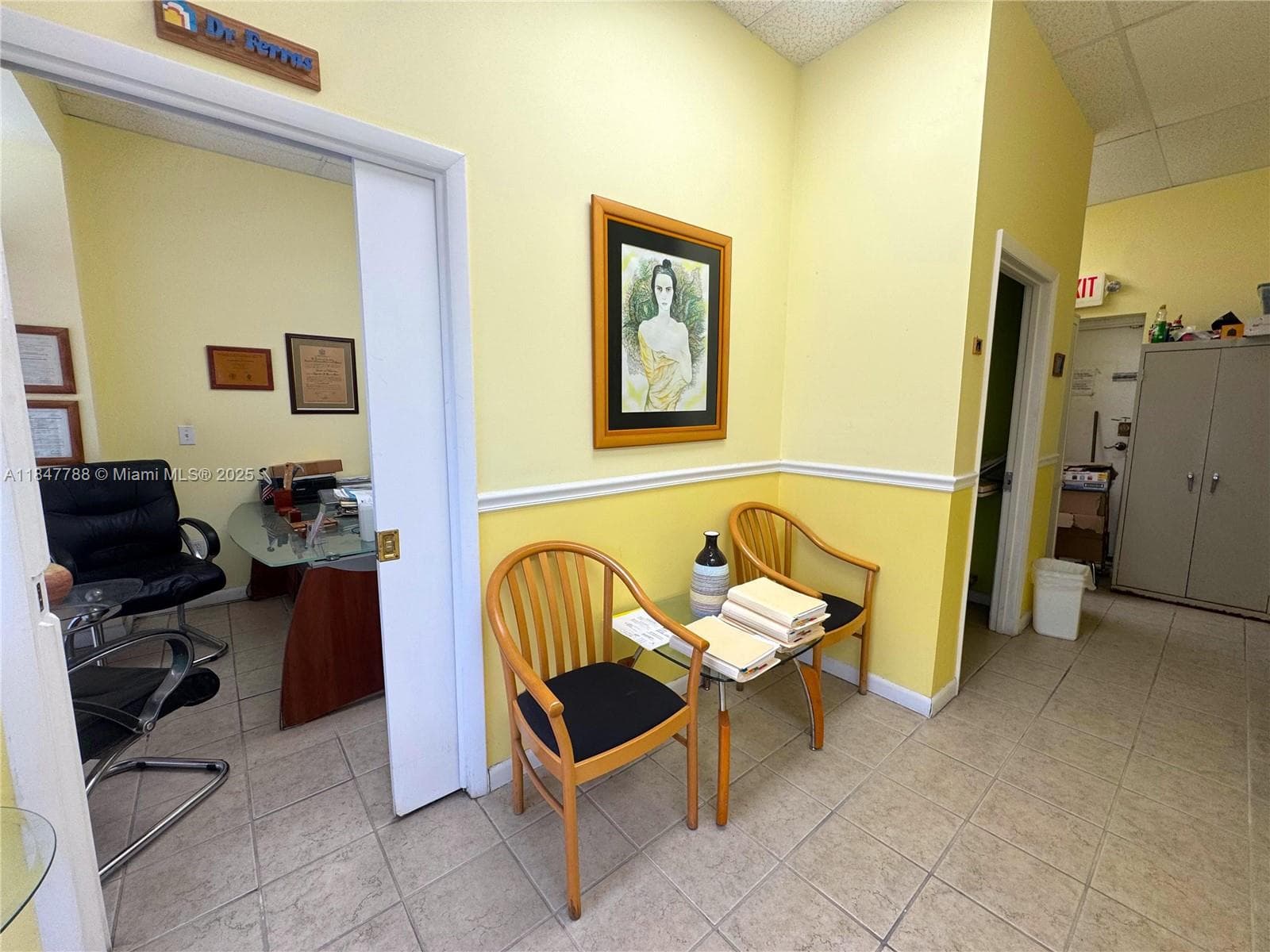 1058 SW 1st St, Miami FL 33130 photo 5